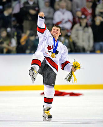 Theo-Fleury-Vinnick-Olympics.jpg